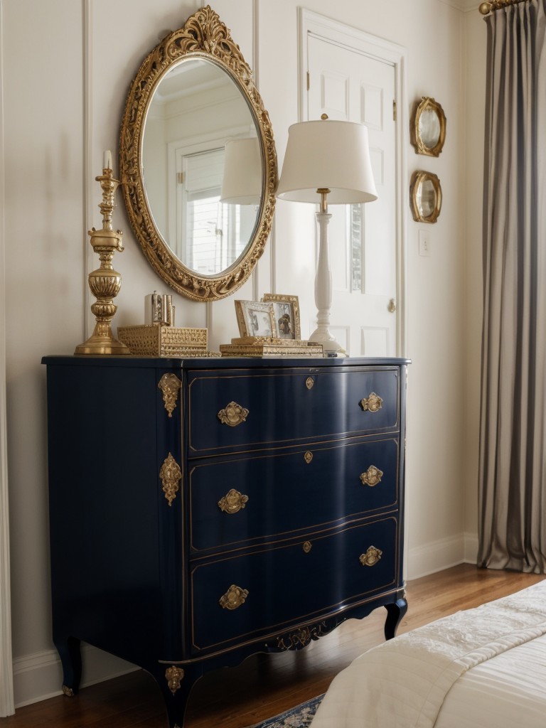 Luxurious Navy Bedroom Escape: Vintage-Inspired Glam!