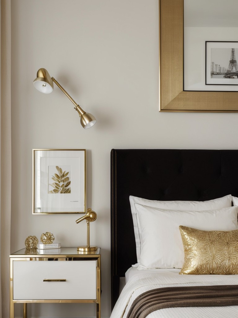 Minimalist Glam: Add Metallic Accents for a Stylish Bedroom Haven