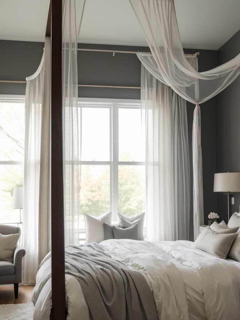 Tranquility meets romance: Create a dreamy bedroom with a canopy bed!